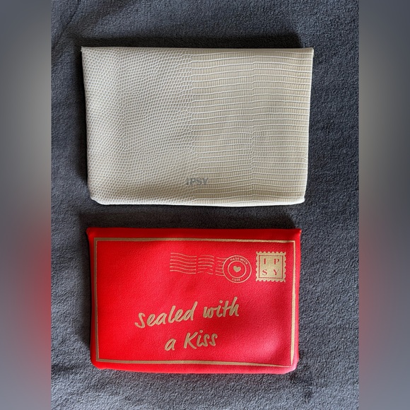 Cute Cosmetic/Travel Pouch Bundle! - Picture 3 of 4